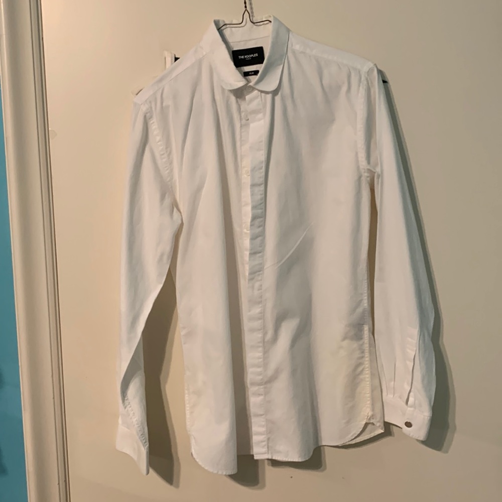 THE KOOPLES WHITE DRESS SHIRT WITH PETER PAN COLLAR (SLIM FIT SIZE SMALL)